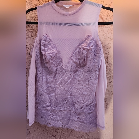 Guess Women's long sleeve - Picture 3 of 5